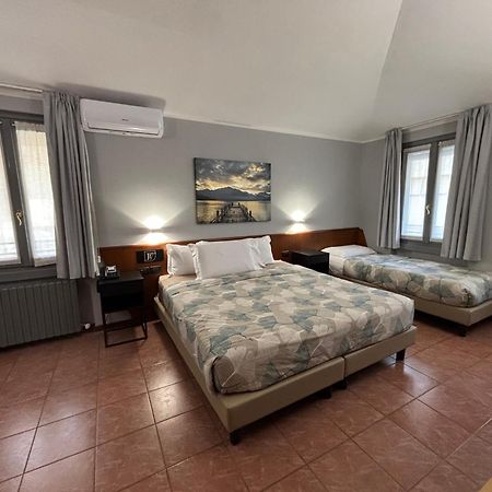 Villa Nasti Hotel Ristorante Canzo Екстер'єр фото