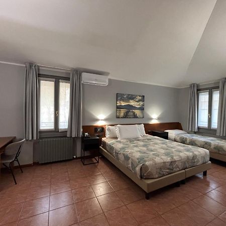 Villa Nasti Hotel Ristorante Canzo Екстер'єр фото
