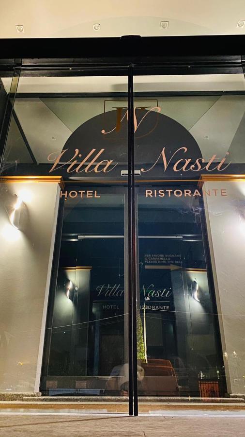 Villa Nasti Hotel Ristorante Canzo Екстер'єр фото