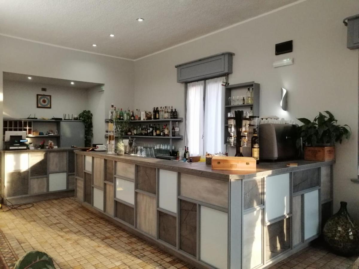 Villa Nasti Hotel Ristorante Canzo Екстер'єр фото