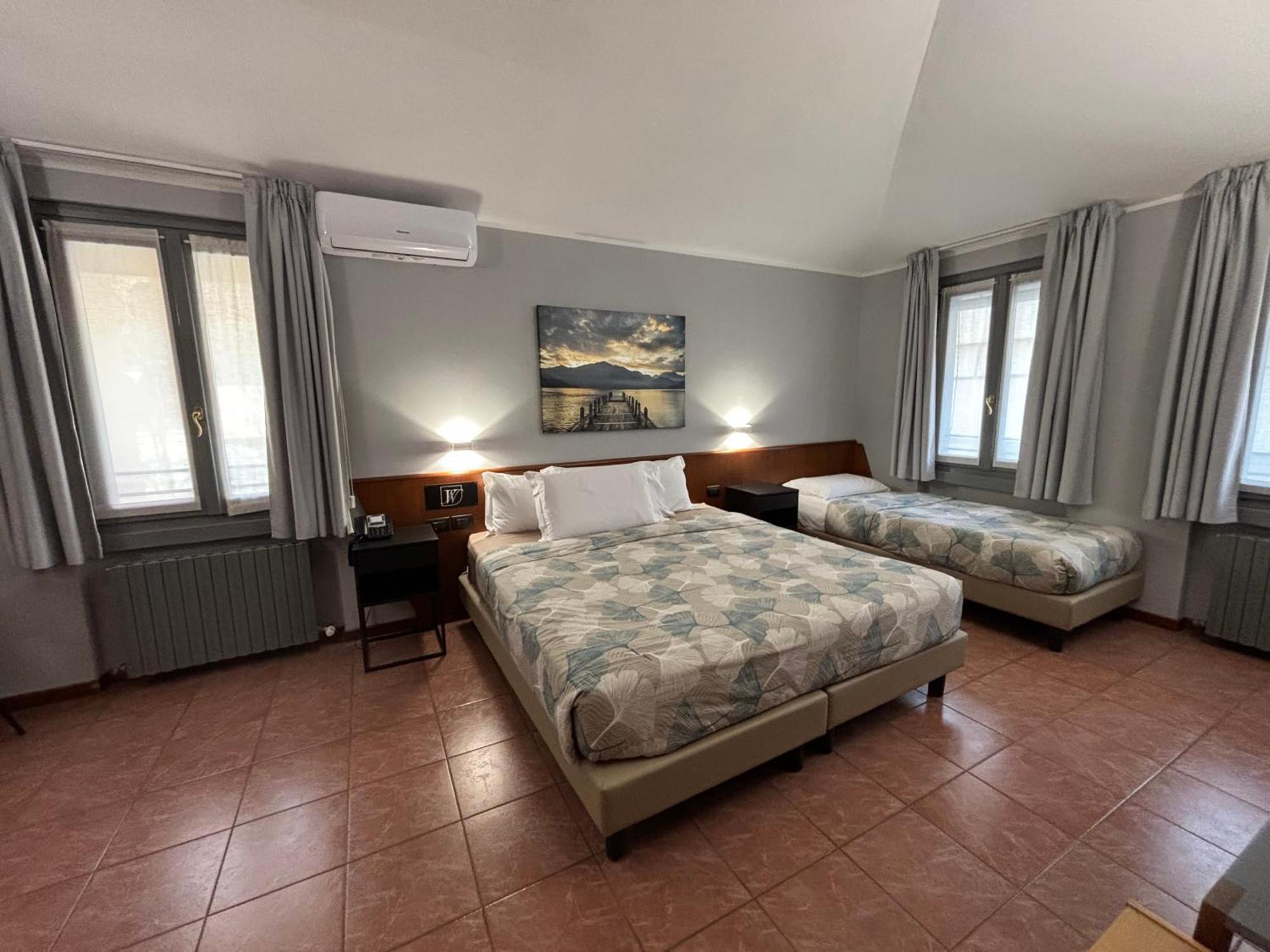 Villa Nasti Hotel Ristorante Canzo Екстер'єр фото
